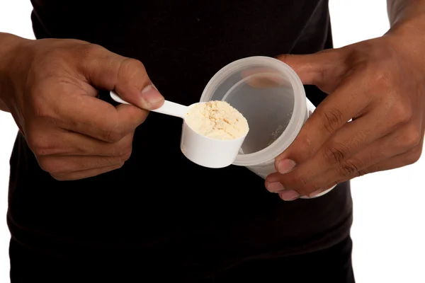 Muscular asiático homem comer whey proteína shakes — Fotografia de Stock