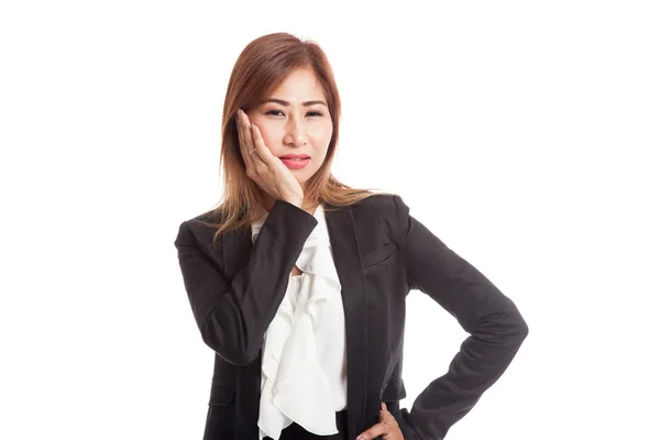 Giovane donna d'affari asiatica ha mal di denti — Foto Stock