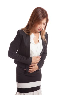 Genç Asyalı kadın mide ağrısı var