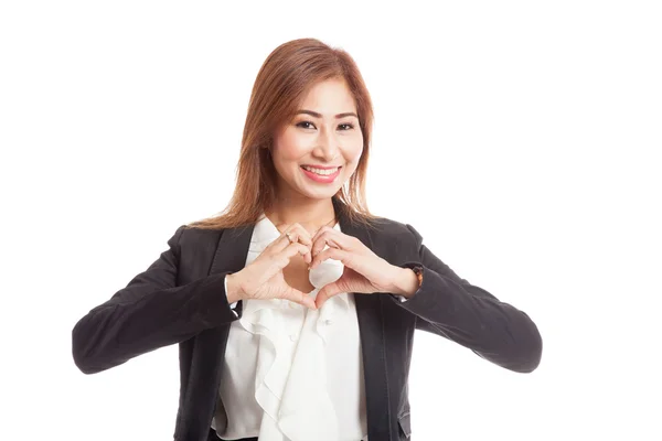 Joven asiática mujer de negocios mostrar corazón mano signo — Foto de Stock