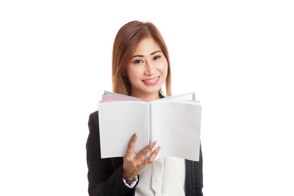 Młody azjatycki biznes kobieta z książką — Zdjęcie stockowe
