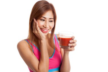 Domates suyu gibi sağlıklı güzel Asyalı kız