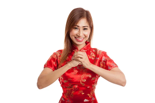 Asiatisk tjej i kinesiska cheongsam klänning med gest av congratula — Stockfoto