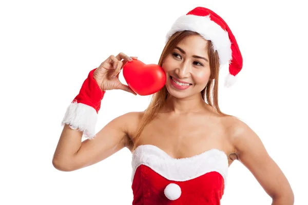 Boże Narodzenie azjatycki dziewczyna z Santa Claus ubrania z czerwonym sercem — Zdjęcie stockowe