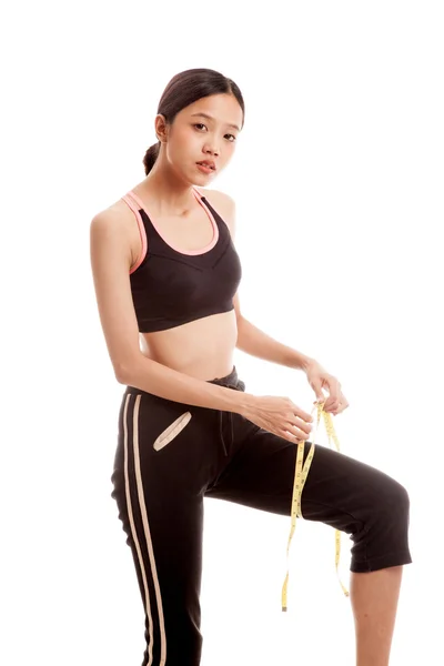 Здоровая азиатская девочка сломала ногу — стоковое фото