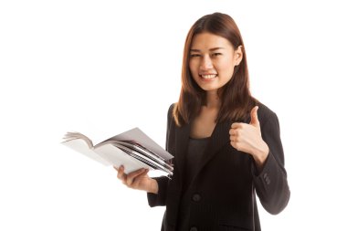Bir kitapla genç Asya iş kadın başparmak yukarıya.