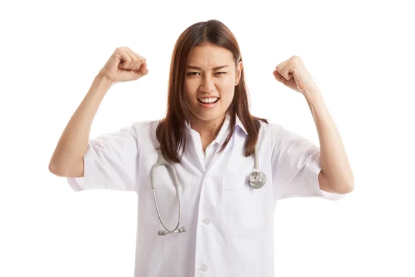 Asiatico giovane medico femminile molto arrabbiato . — Foto Stock