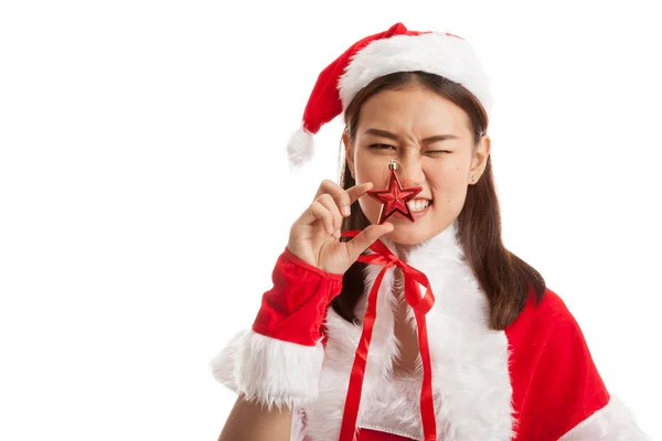 Asiático Natal Papai Noel menina com bola de bugiganga . — Fotografia de Stock