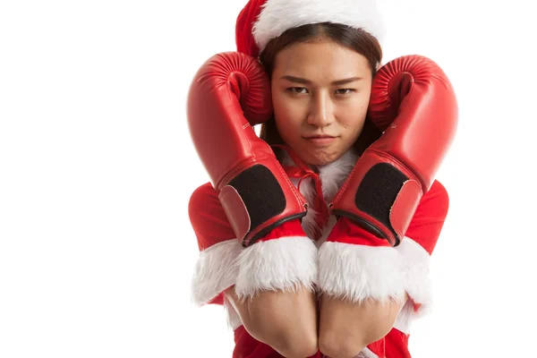 Asiático Natal Papai Noel menina com luva de boxe . — Fotografia de Stock