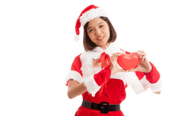 Kırmızı kalp ile Asya Noel Noel Baba kız — Stok fotoğraf