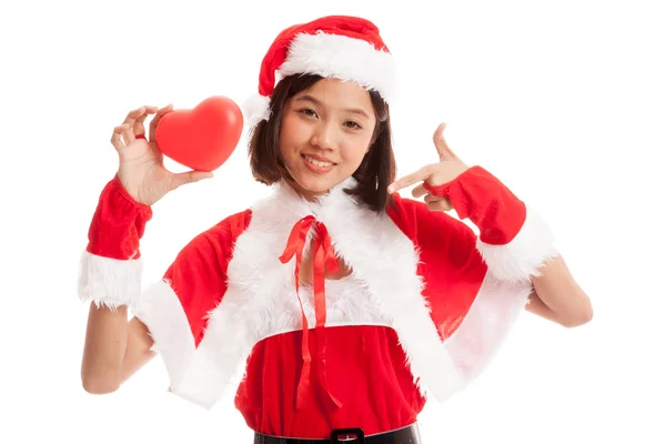 Asiático Navidad santa claus chica punto a rojo corazón —  Fotos de Stock