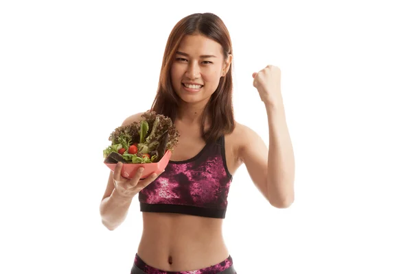 Bela ásia saudável menina punho até com salada . — Fotografia de Stock