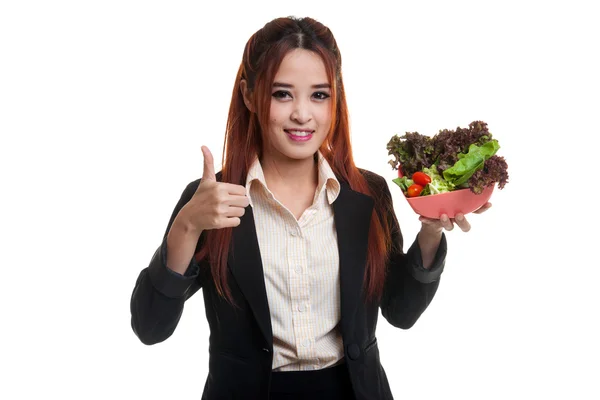 Gezonde Aziatische business vrouw duimen omhoog met salade. — Stockfoto