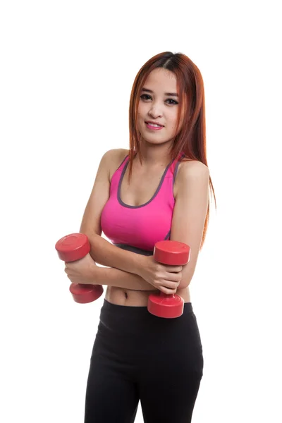 Güzel Asyalı sağlıklı kız egzersiz halter ile. — Stok fotoğraf