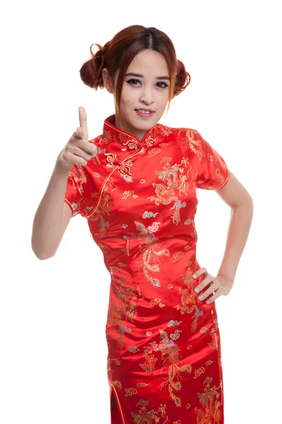 Asiatico ragazza in cinese cheongsam abito . — Foto Stock