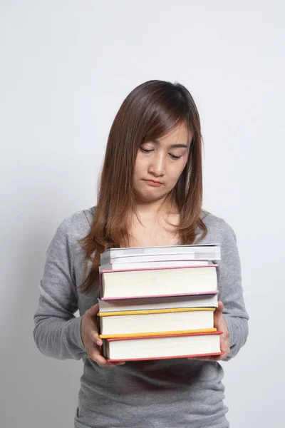 Ongelukkige Jonge Aziatische Vrouw Studeren Met Kan Boeken Witte Achtergrond — Stockfoto