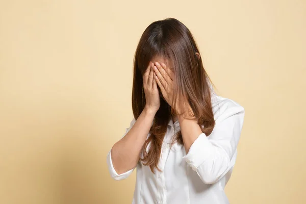 Sad Young Asian Woman Cry Palm Face Beige Background — Stock Photo, Image