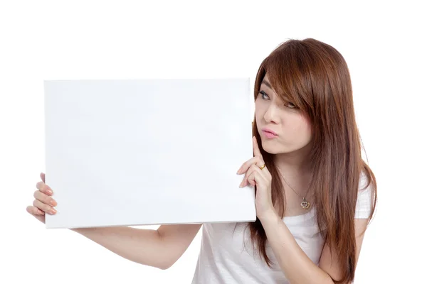 Asiatische Mädchen bohren Blick auf leeres Schild — Stockfoto