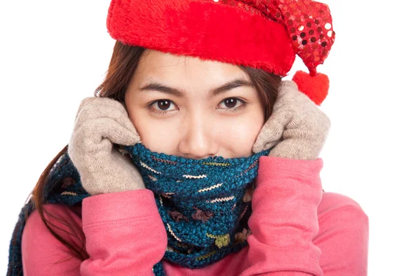 Happy Asian girl with red christmas hat and scarf feel cold — Stock Photo, Image