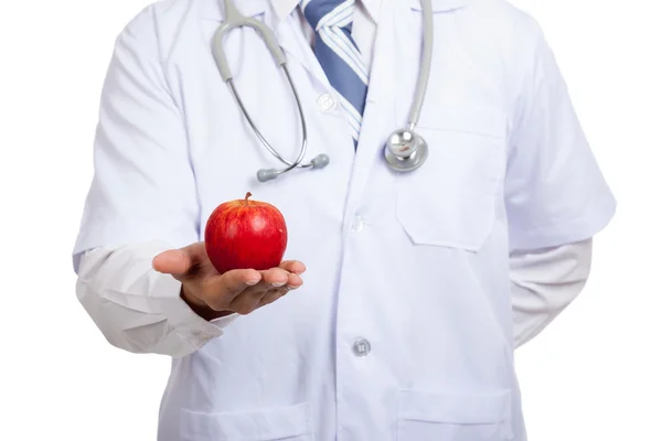 Asiático médico masculino con manzana —  Fotos de Stock