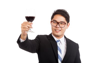 Asya işadamı şerefe kadeh kırmızı şarap ile