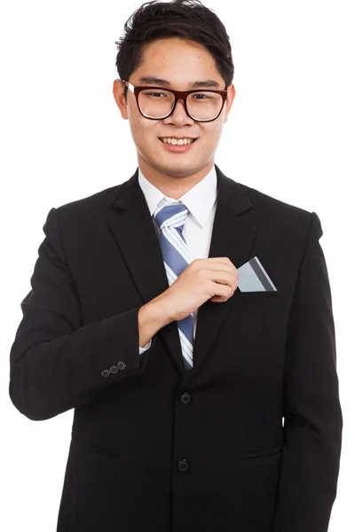 Asiatico businessman pick a card da suo pocket — Foto Stock