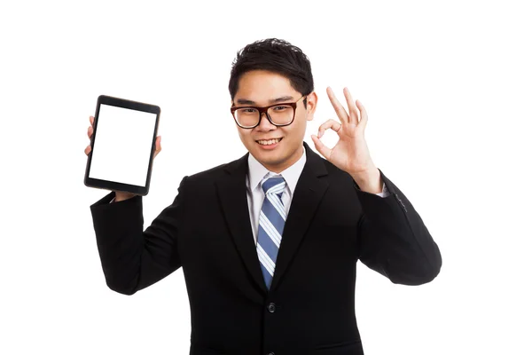 Asian businessman show OK with  tablet pc — Stock Photo, Image