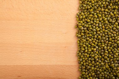 ahşap masa Mung fasulye