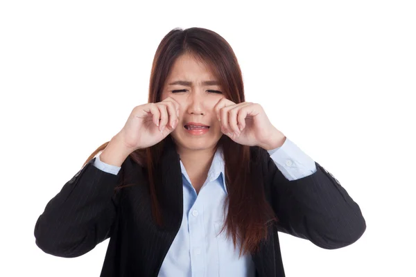 Giovane donna d'affari asiatica piange molto — Foto Stock