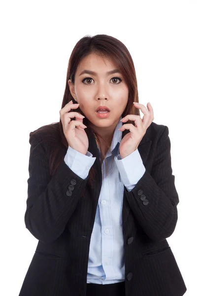 Young Asian businesswoman shocked — Stock Photo, Image