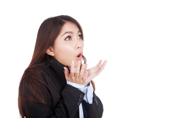 Young Asian businesswoman shocked and look up — Stock Photo, Image