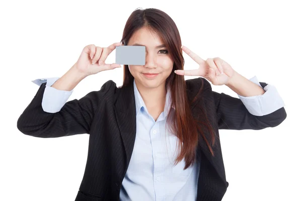 Young Asian businesswoman show victory sign and  blank card — Stock Photo, Image