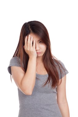 Genç Asyalı kadın hasta var