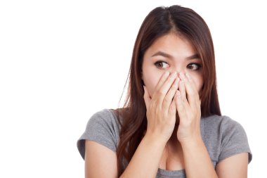 Genç Asyalı kadın şok ağzını kapatın