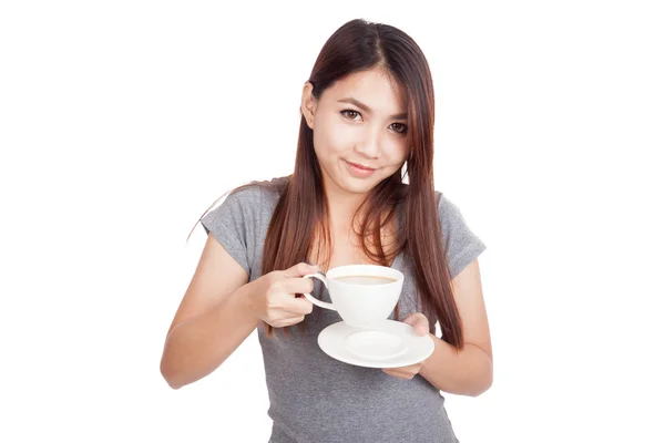 Giovane donna asiatica con tazza di caffè — Foto Stock