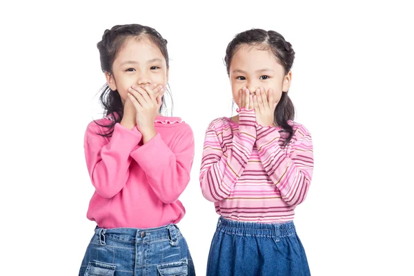 Asiática gemela hermanas cerrar su boca — Foto de Stock