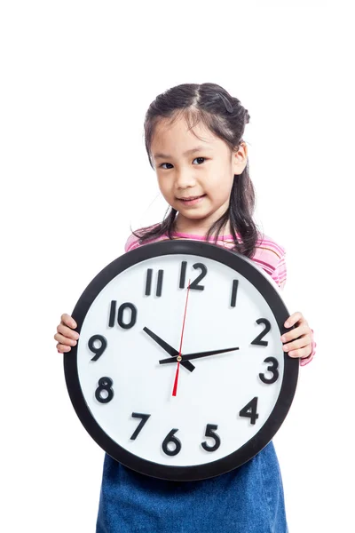 Asiática niña celebrar reloj — Foto de Stock