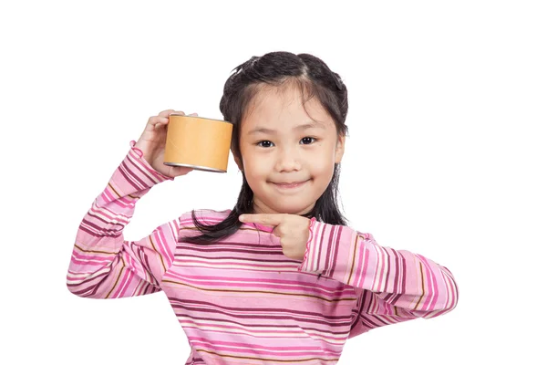 Asiática menina apontando para uma lata — Fotografia de Stock