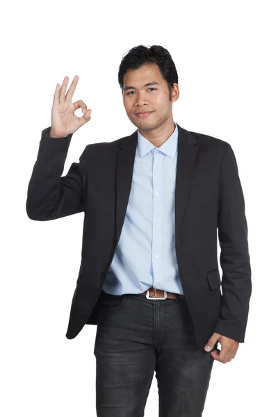 Азиатский бизнесмен показывает знак ОК — стоковое фото