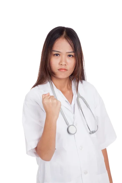 Retrato de confianza Asiática joven médico celebrar puño — Foto de Stock