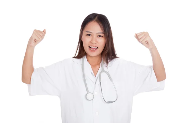 Asiática joven médico feliz con éxito — Foto de Stock