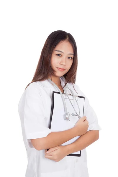 Asian young female doctor hold a clipboard — Stock Photo, Image