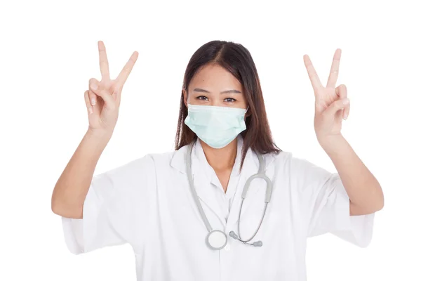 Young Asian female doctor show victory sign with both hands — Stock Photo, Image