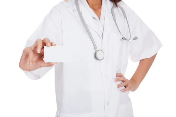 Joven asiática médico mostrar una tarjeta en blanco —  Fotos de Stock