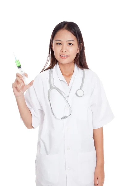 Young Asian female doctor smile show syringe — Stock Photo, Image