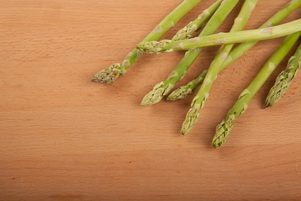 Verse rauwe asperges — Stockfoto