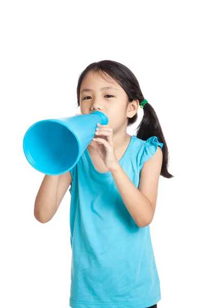 Pouco asiático menina com megafone — Fotografia de Stock