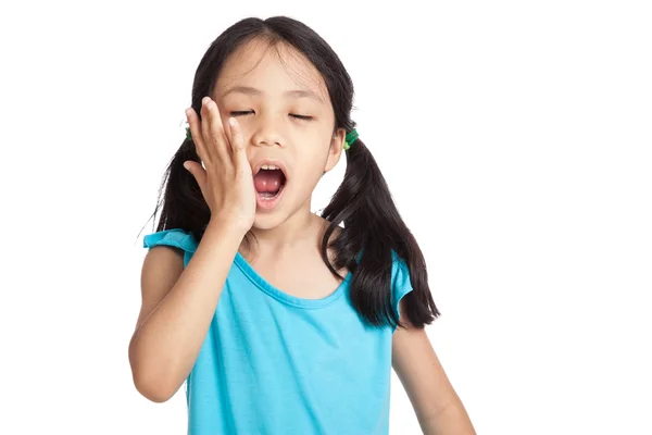 Petite fille asiatique a mal aux dents — Photo