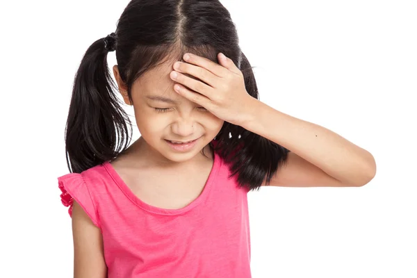 Pequeña chica asiática enfermó y dolor de cabeza — Foto de Stock
