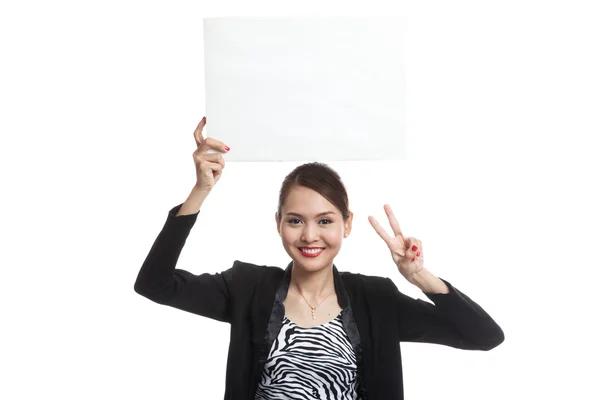 Young Asian business woman show victory sign with blank sign — Stock Photo, Image